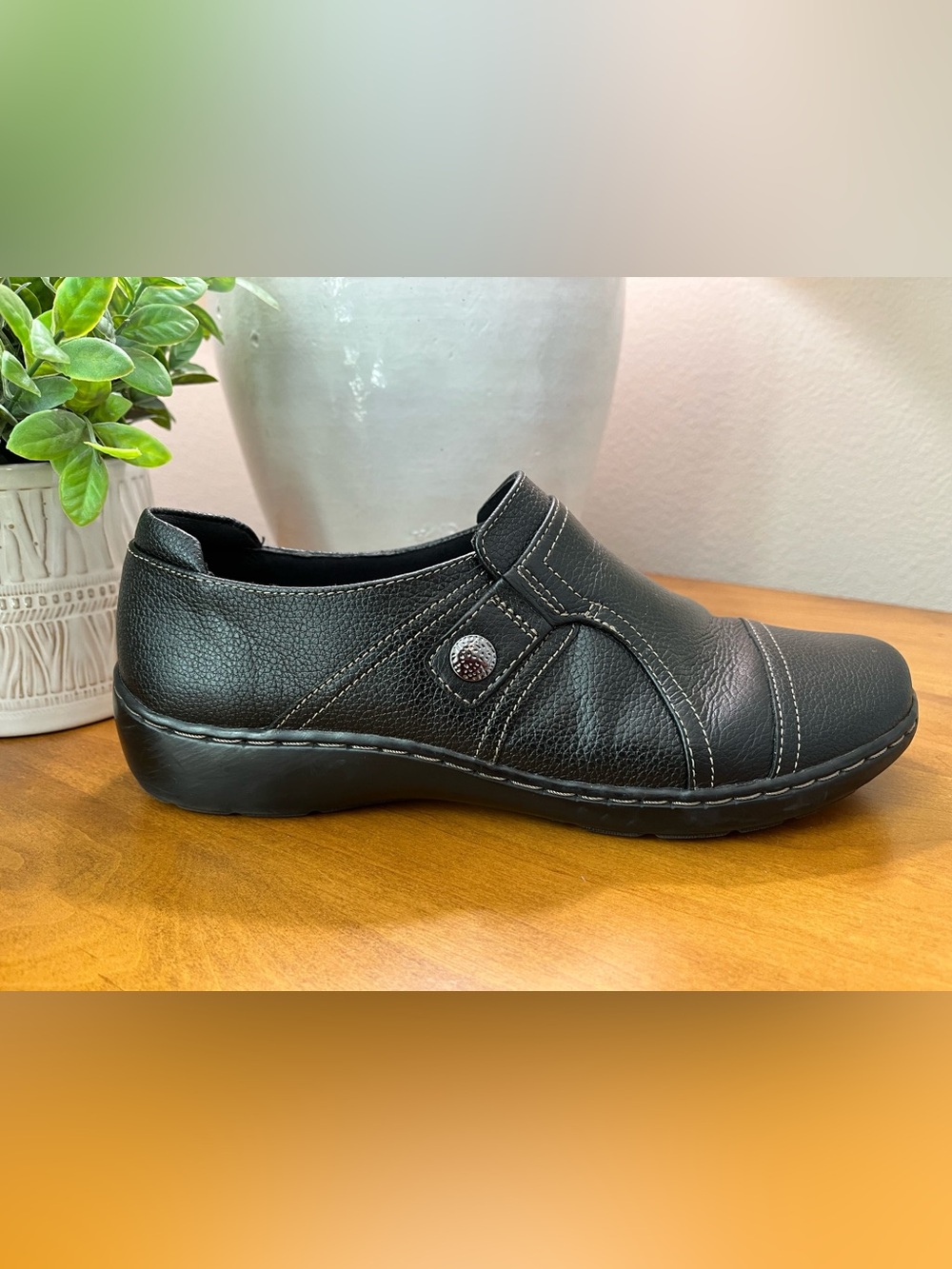 Clarks Women's Collection Cora Poppy Shoes in Black • Size 10 • EUC